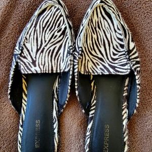 Zebra calf fur pointed flat